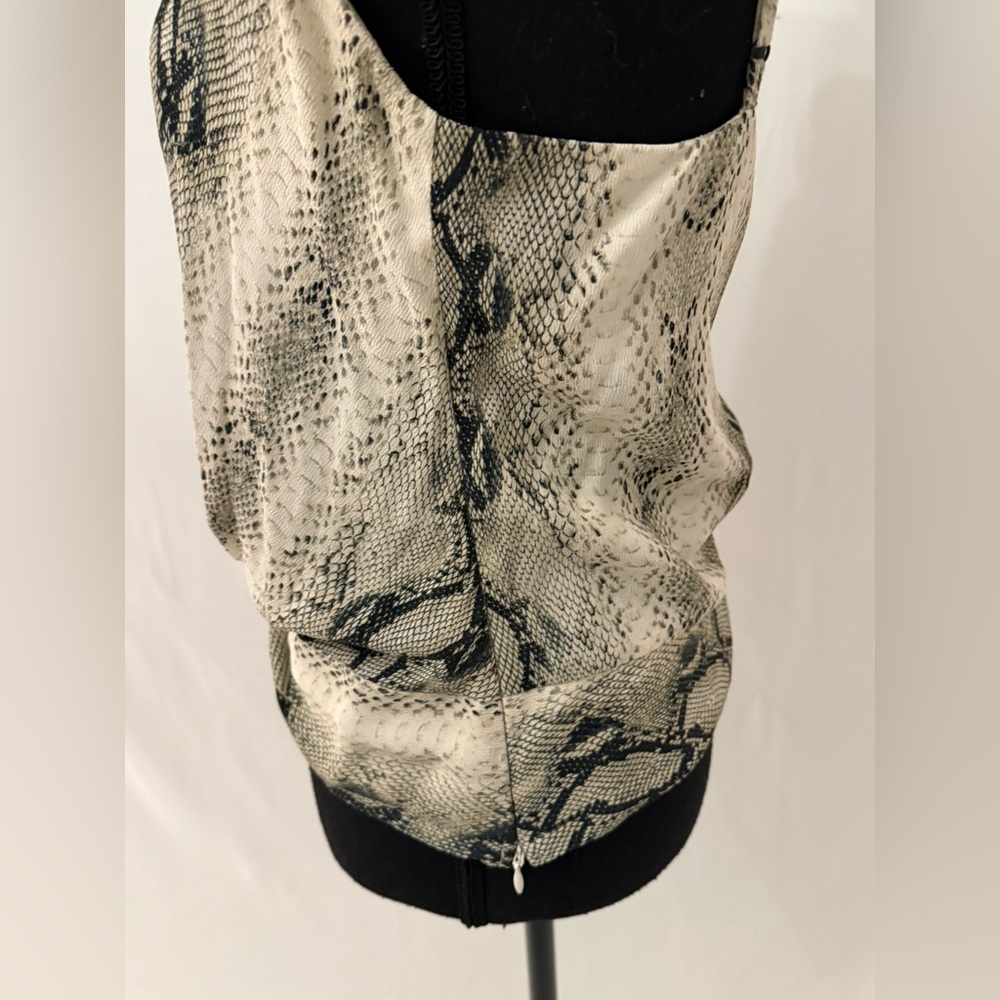 Karen Kane Snake Print Twist Front Cami Silk Feel Adjustable Strap Tank Size M - Picture 14 of 16